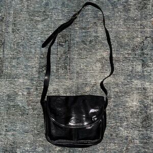 Oroton Black Leather with Genuine Cowhide Tan Interior Bag